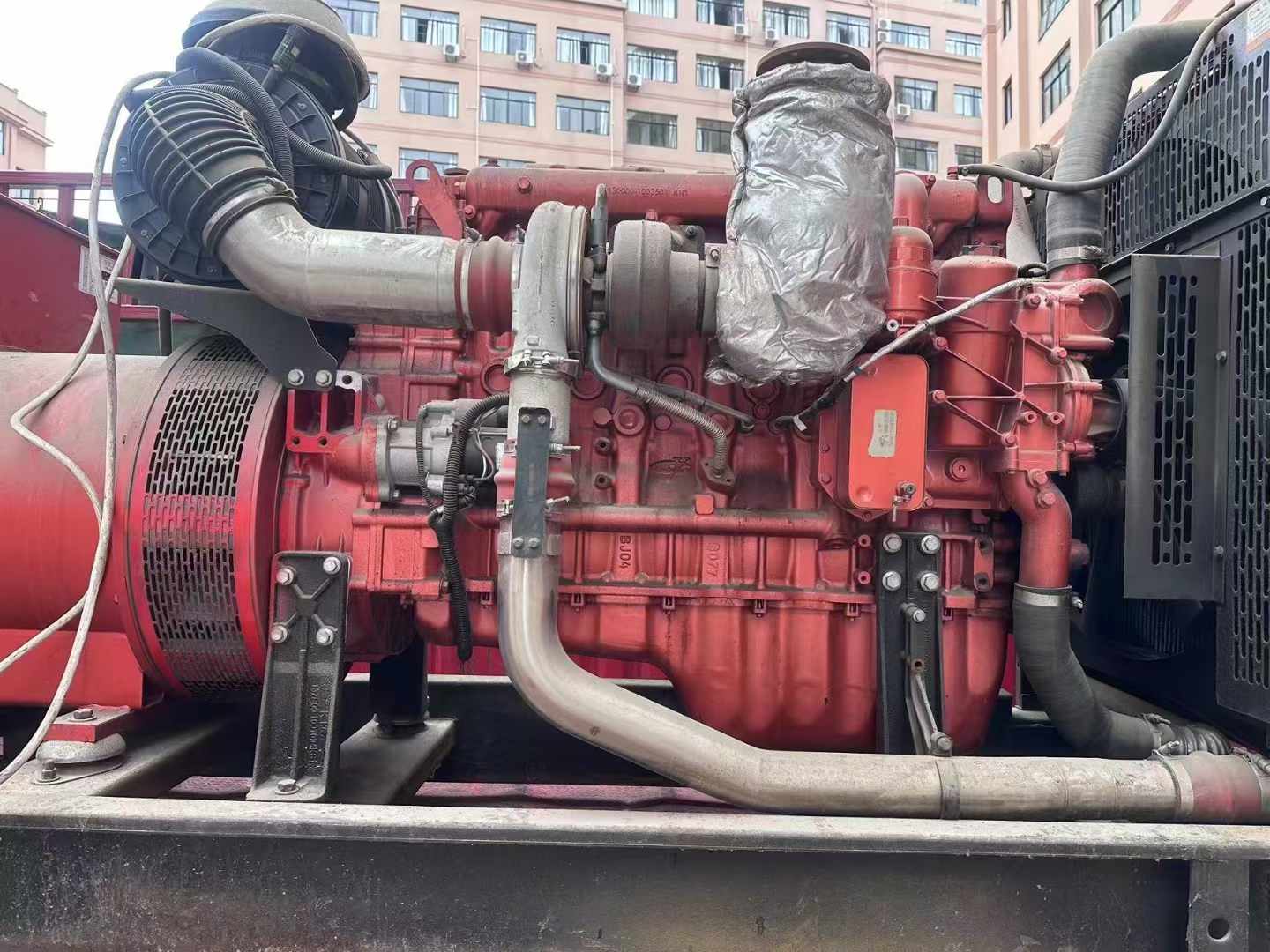 三原如何选择适合 600kW 柴油发电机组的过载保护器？