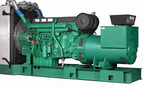三原发电机除垢后需要用清水冲洗水冷式机油散热器几次？